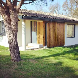  Hébergement de vacances Atelier Saint Martial France